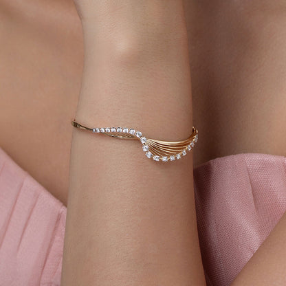 Elegant Precision Gold & Diamond Bangle in 14K Yellow Gold, 0.25 ct
