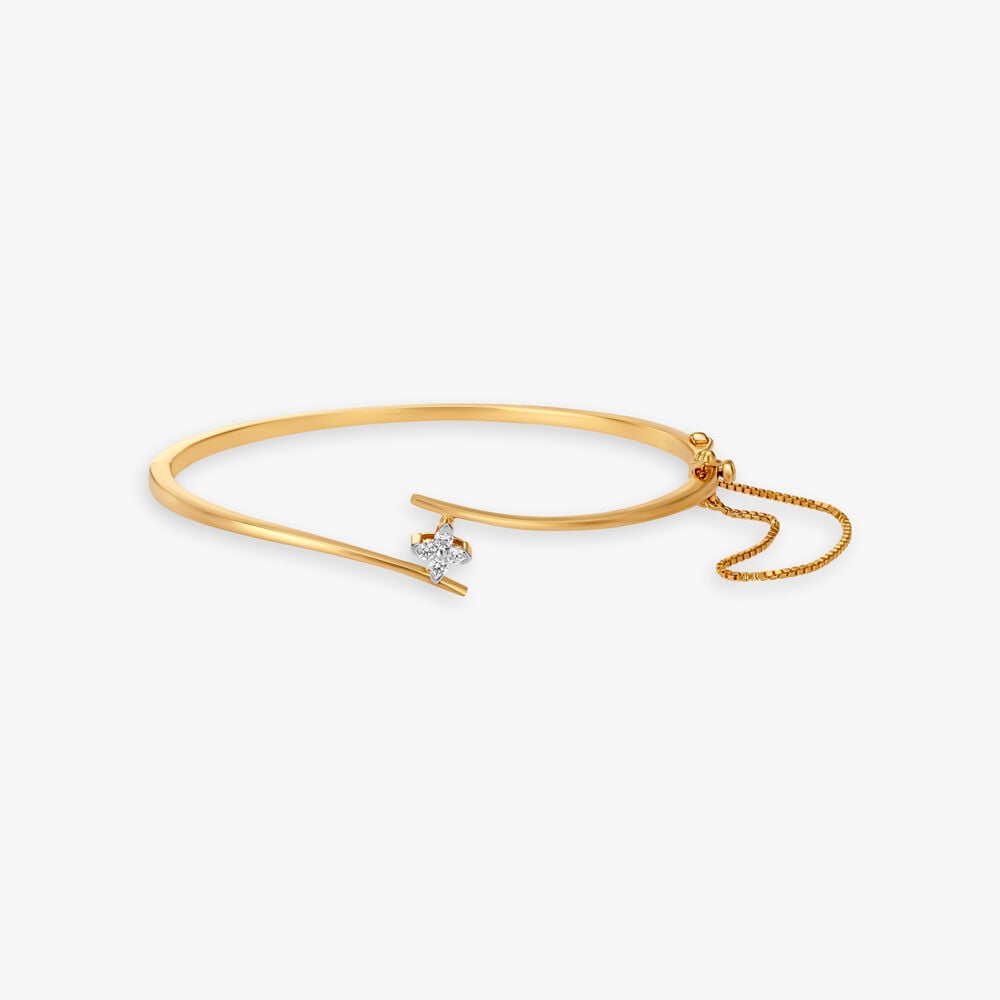 Swirl Diamond Bangle in 18K Yellow Gold, 0.135 ct