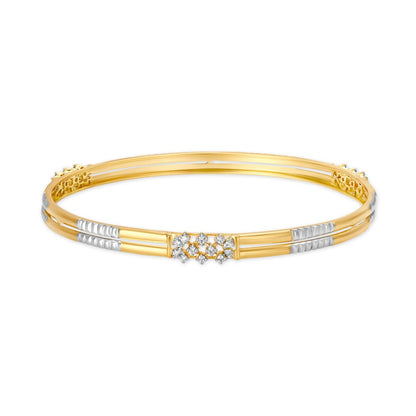 Shimmering Classy Diamond Bangle in 18K Yellow Gold, 0.415 ct