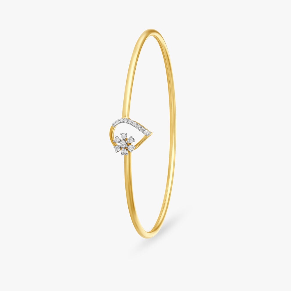 Timeless Fancy Diamond Bangle in 18K Yellow Gold, 0.154 ct