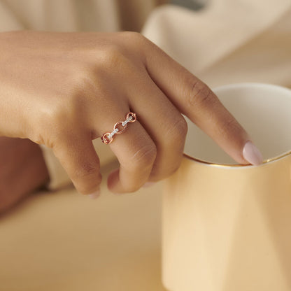 Modish Links Diamond Ring in 18K Rose Gold, 0.064 ct