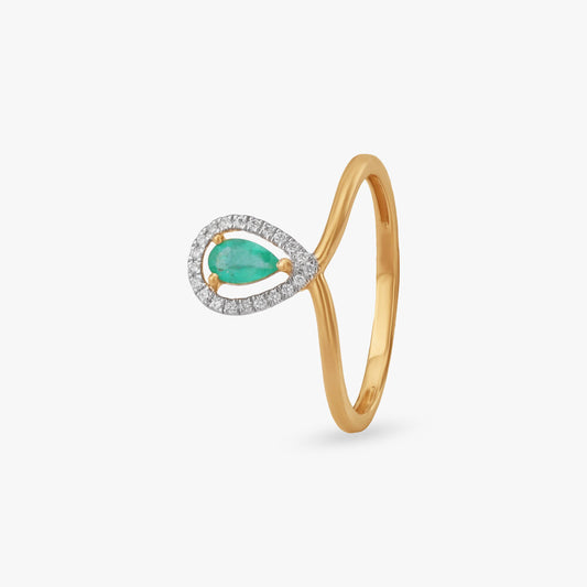 Teardrop Halo Diamond Ring in 18K Yellow Gold, 0.071 ct