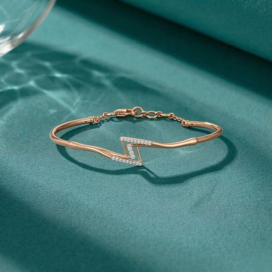 Thunderbolt Glow Diamond Bangle in 18K Yellow Gold, 0.1 ct