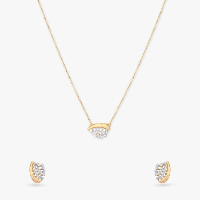 Sparkling Arc Diamond Necklace Set