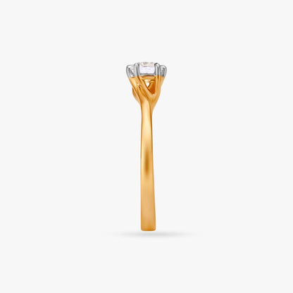 Perpetual Chic Solitaire Ring in 18K Yellow Gold, 0.3 ct